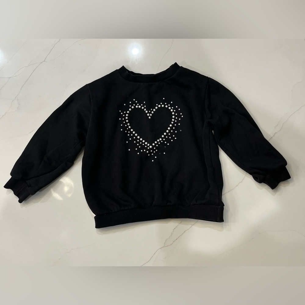 H&M Girls Size 6 Heart Sweatshirt